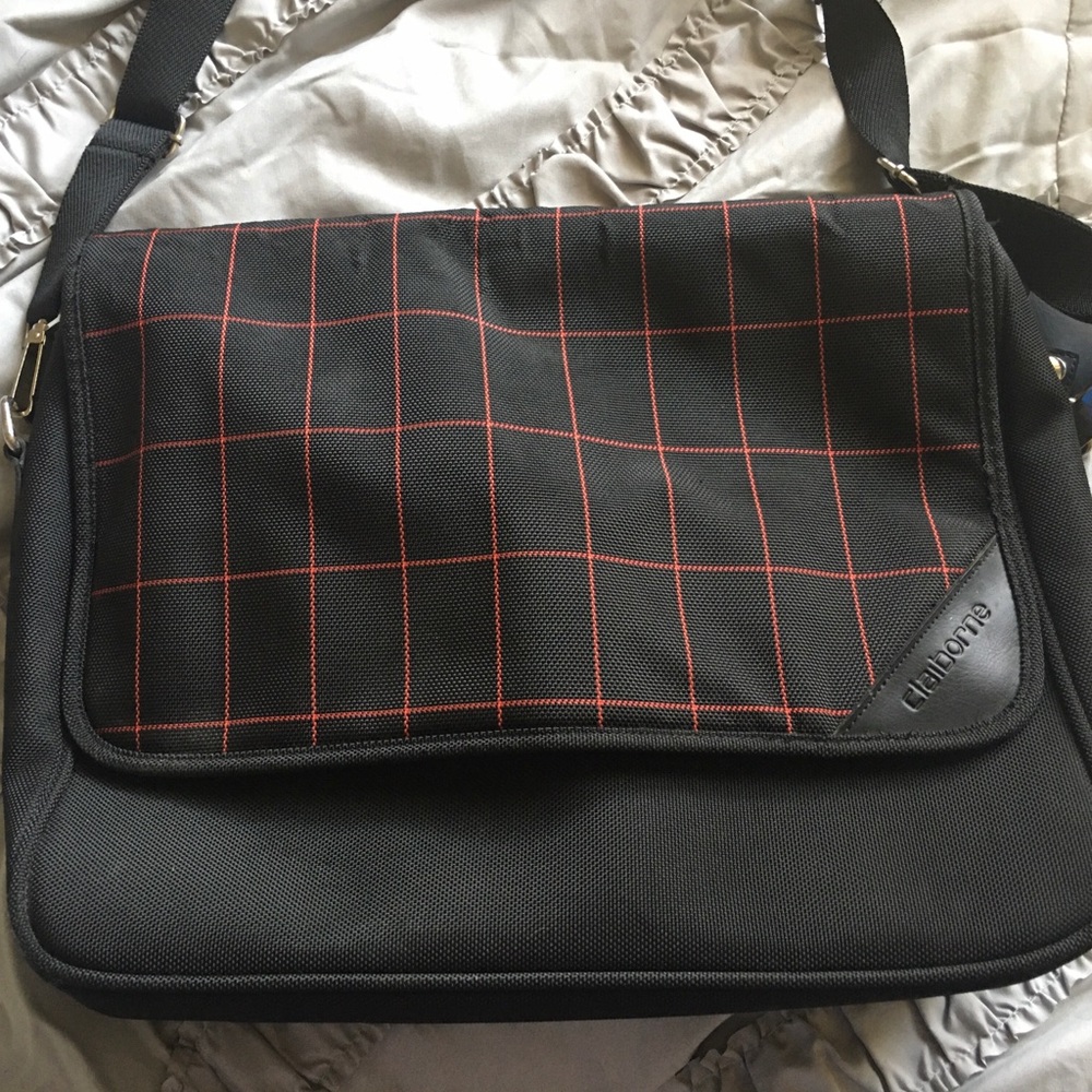 Liz Claiborne Carrier Bag